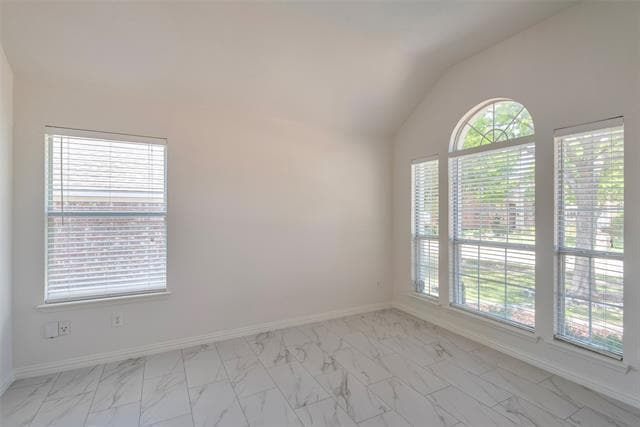 Building Photo - 11661 Mansfield Dr