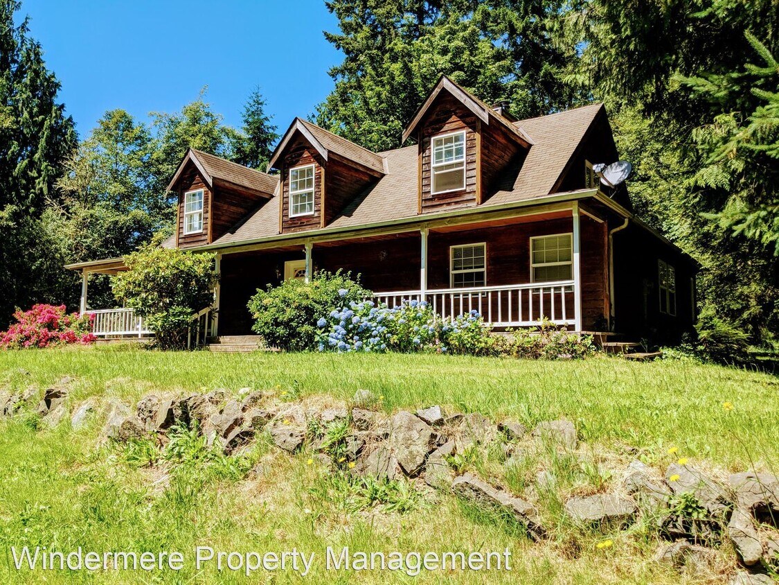 Primary Photo - 3 br, 2.5 bath House - 25814 Highland Rd NE