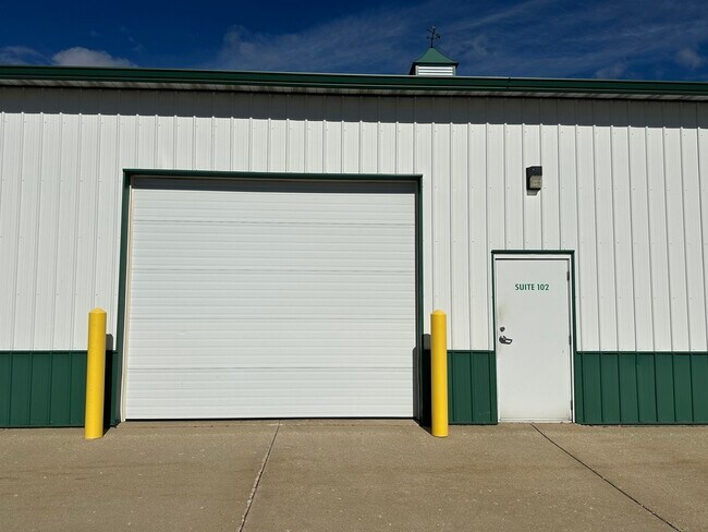 Foto del edificio - 2900 Graybill Dr