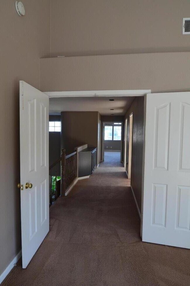 Building Photo - 2208 Koa Ct