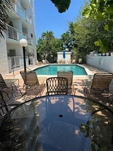 Building Photo - 2900 Banyan St