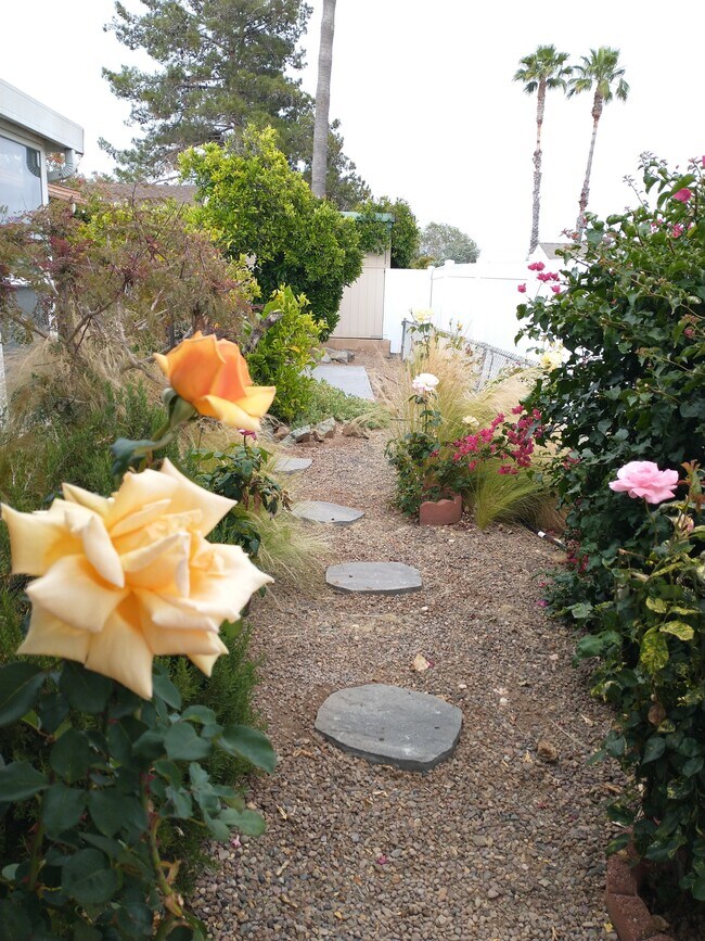 Foto del edificio - 1907 Clover Way