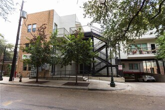 Building Photo - 2708 San Pedro St