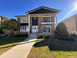 Building Photo - 4525 Elm Ave