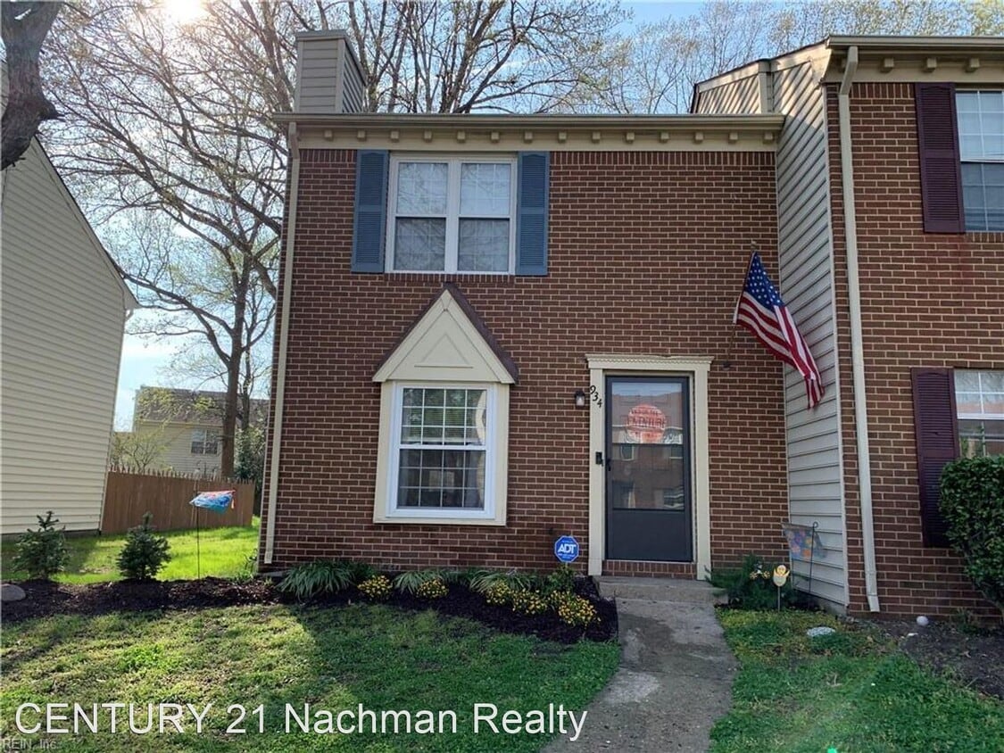 Primary Photo - 2 br, 1.5 bath House - 934 Still Harbor Ci...
