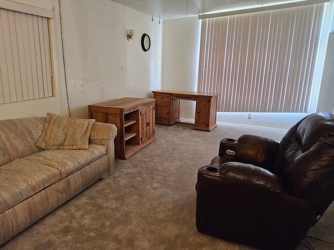 Foto del edificio - 3 Bedrooms, 2 Bath Home for Rent