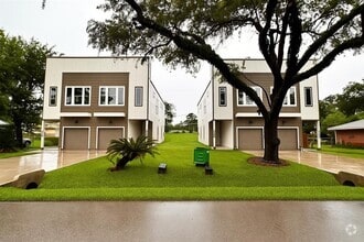 Building Photo - 10008 Hazelhurst Dr