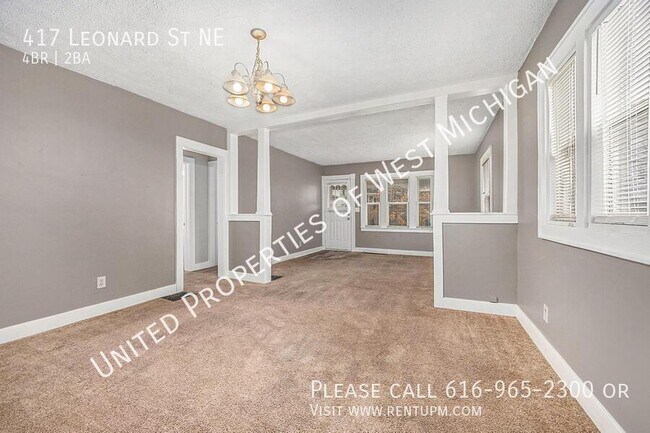 Foto del edificio - Available Now | 4 Bedroom 2 Bath Single Fa...