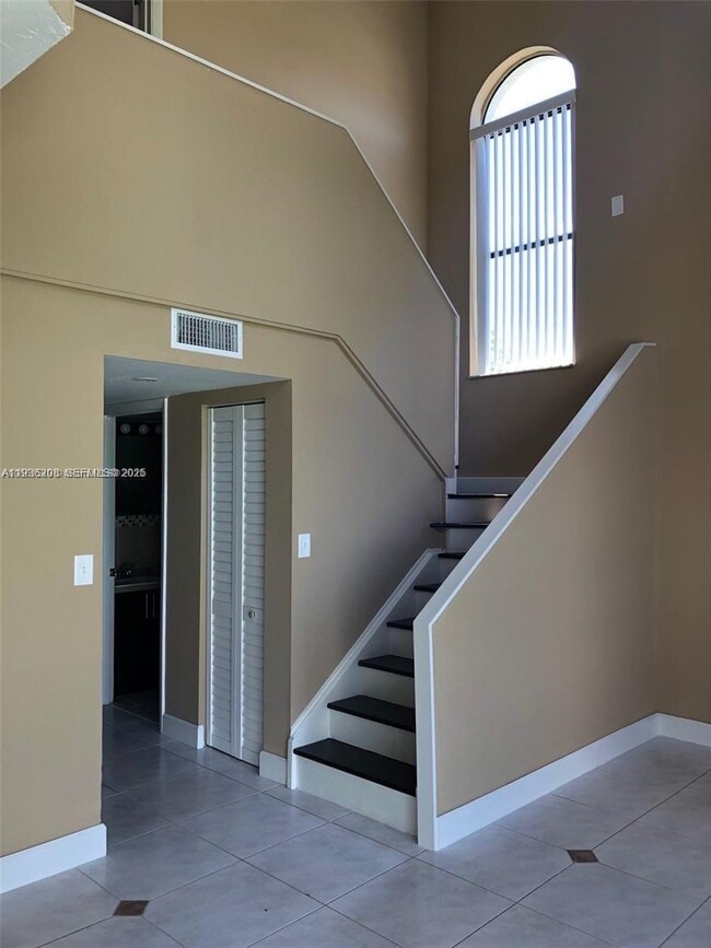 Foto del edificio - 14000 San Remo Cir