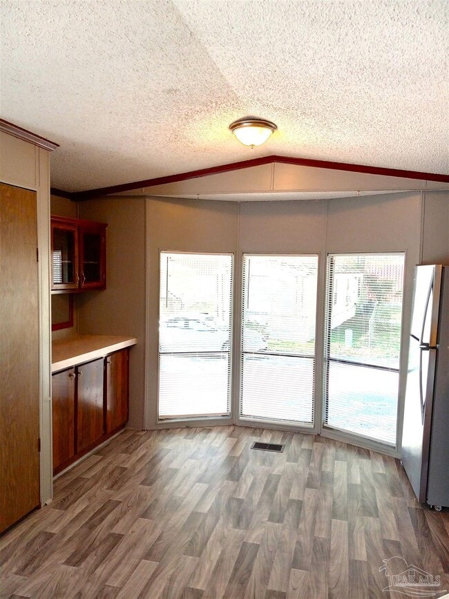 Building Photo - 5800 Lillian Hwy