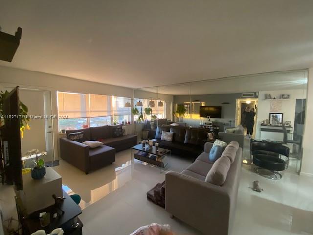 Foto del edificio - 401 Golden Isles Dr