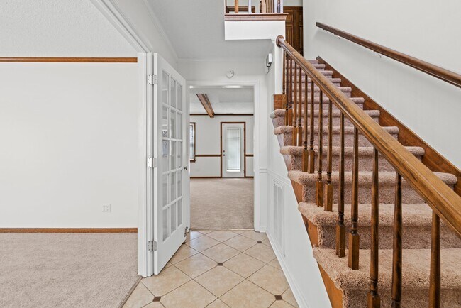 Building Photo - 1009 Emory Pl