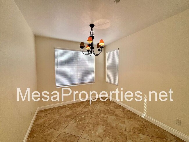 Building Photo - 7440 Freeport Cir