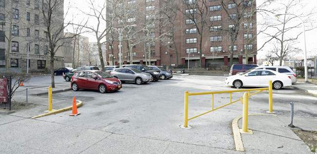 Foto del edificio - Bronx River and Addition