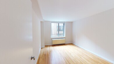 Interior Photo - 21 Chelsea