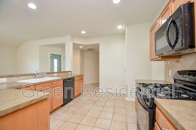 Foto del edificio - 4613 Clemwood Ln