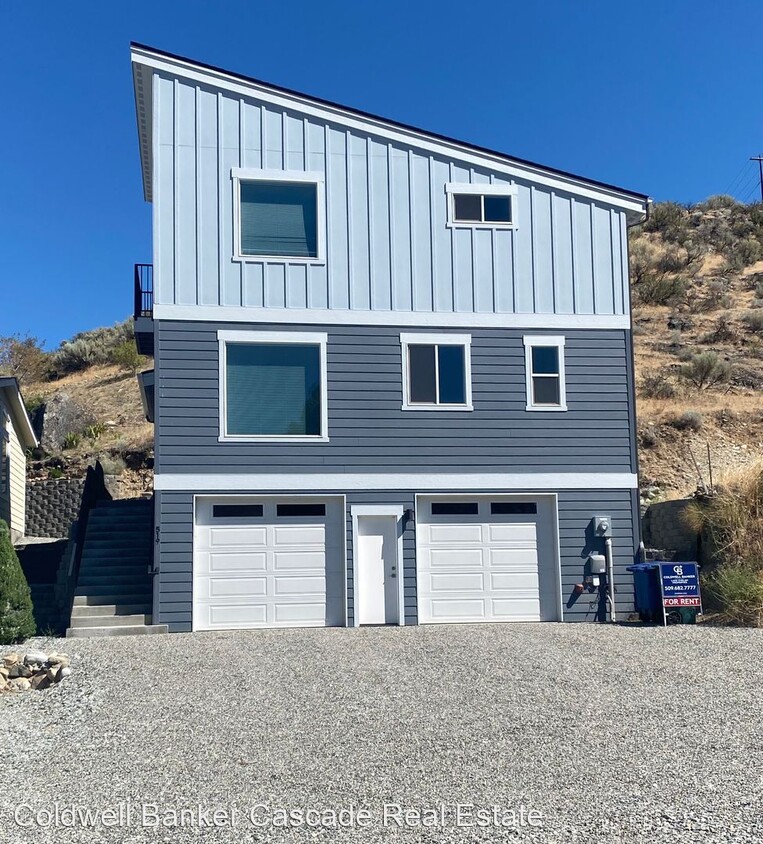 519 E Johnson Ave, Chelan, WA 98816 House Rental in Chelan, WA