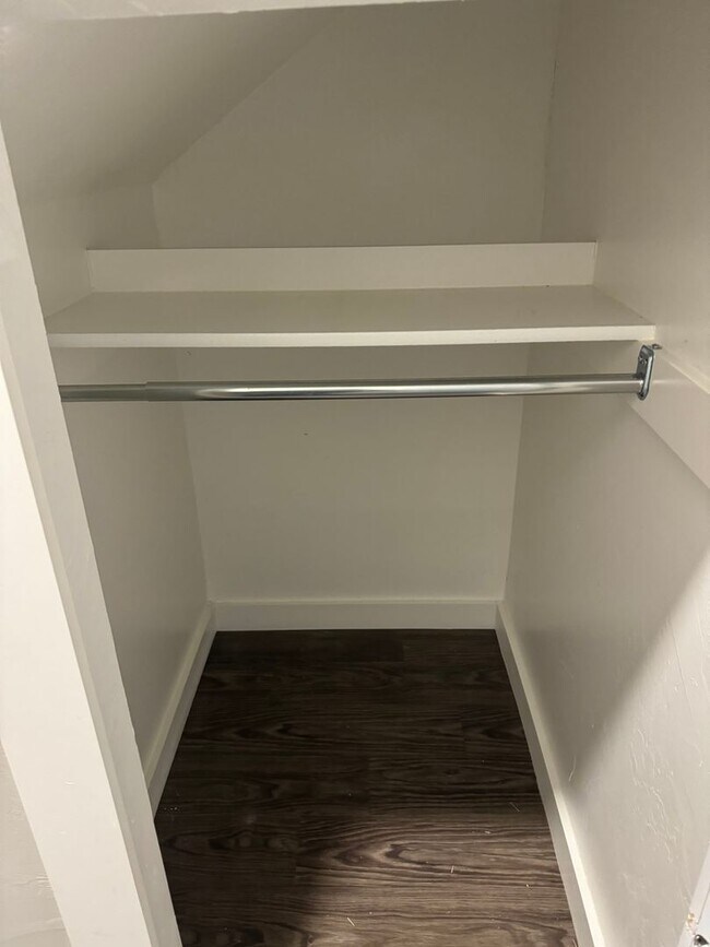 Building Photo - 1/2 off first month! 3 bedroom, 2.5 bathroom, 1 car garage