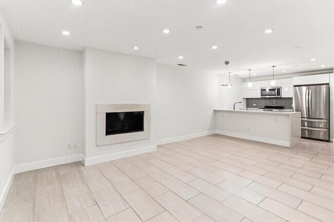 Foto del edificio - 2723 13th St NW