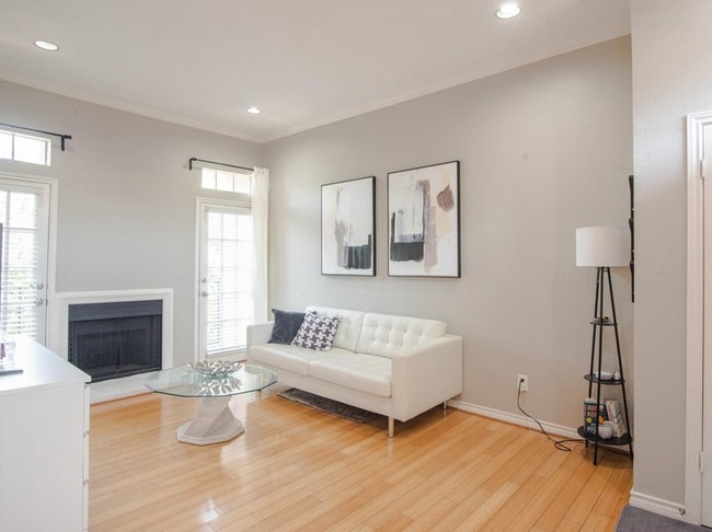 Building Photo - 3311 Blackburn-2207