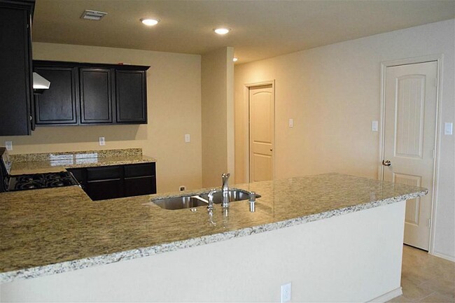 Building Photo - 21630 Messara Ct