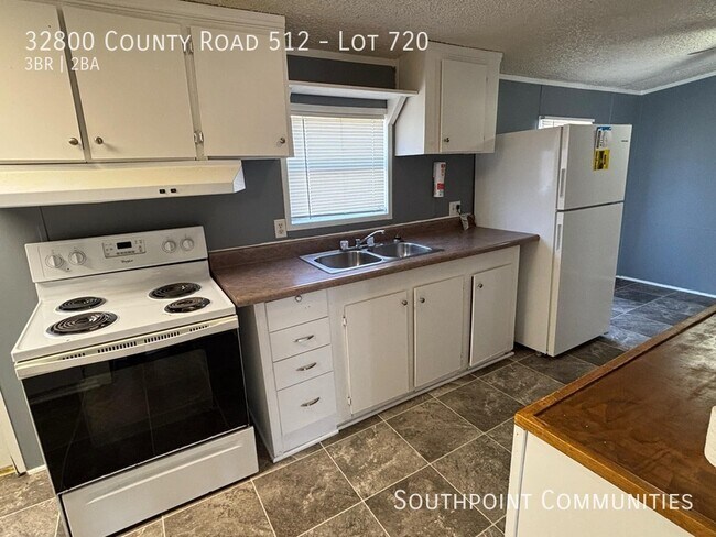 Building Photo - 32800 Co Rd 512