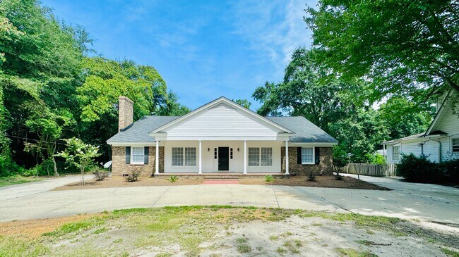 Building Photo - 815 W Palmetto St