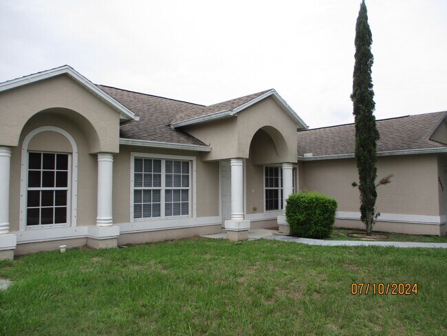 Foto del edificio - 2092 SW Pruitt St