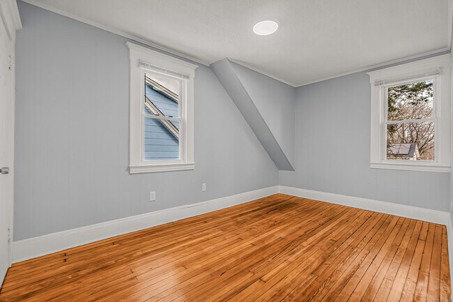 Foto del edificio - 213 East Ave