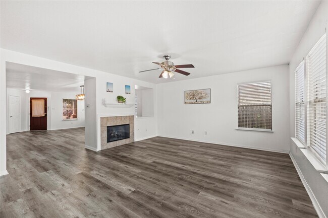 Foto del edificio - 322 Remington Harbor Ct