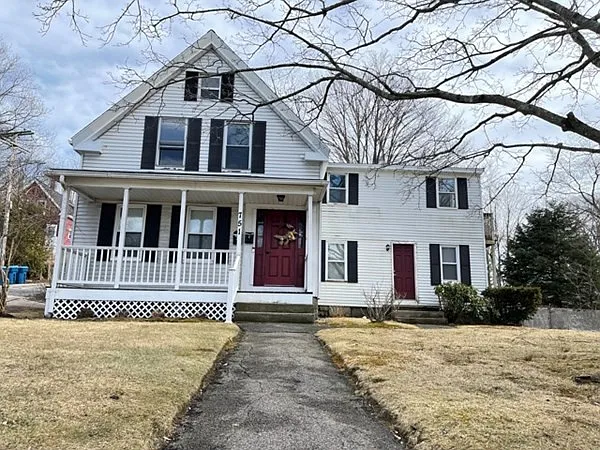 Front - 751 Washington St