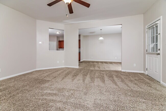 Foto del edificio - 2405 King Malcolm Ln