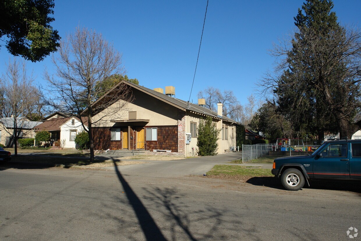 Foto del edificio - 1134 Magnolia Ave