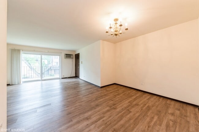 Building Photo - 909 S McKinley Ave