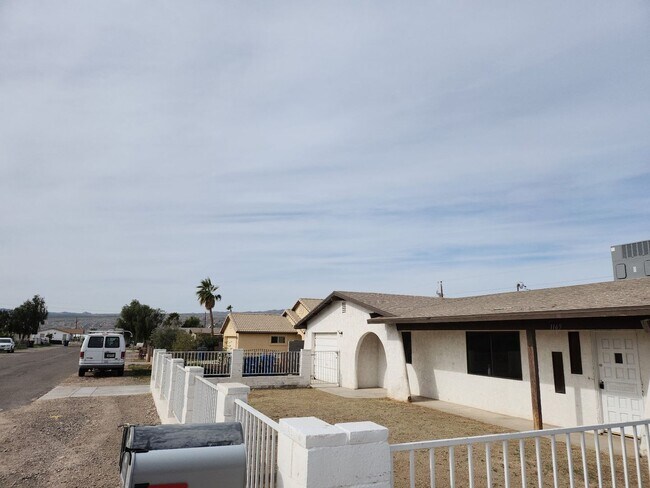 Foto del edificio - Single Family Home in Bullhead City, AZ!