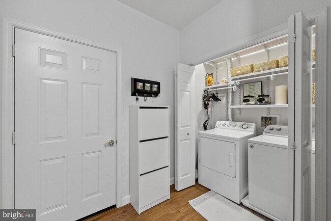 Foto del edificio - 43371 Locust Dale Terrace