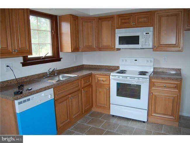 Building Photo - 1110 Nicole Ln
