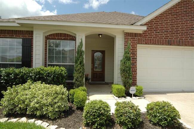 Foto del edificio - 13110 Rippling Creek Ln