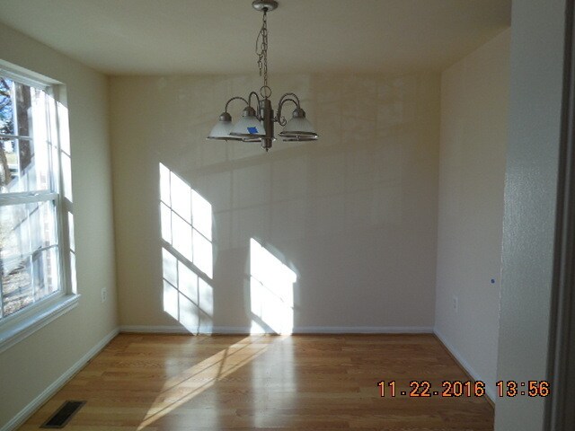 Building Photo - Townhome in Germantown