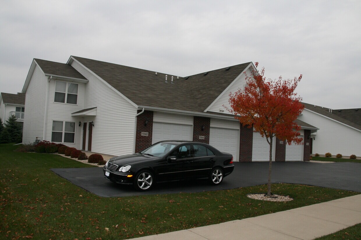 Exterior - 7342 Wallingford Way