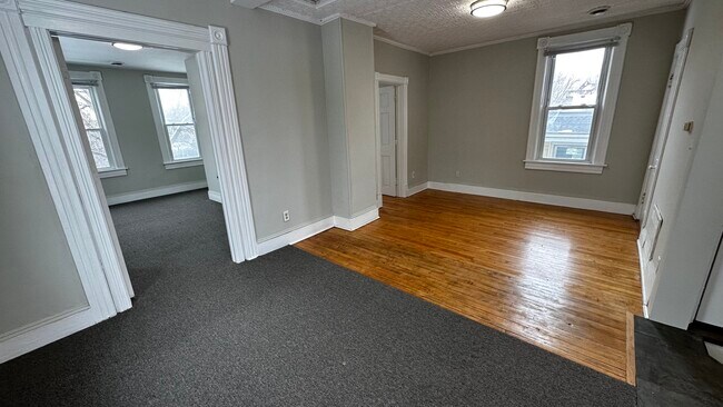 Building Photo - 643 Watson Ave