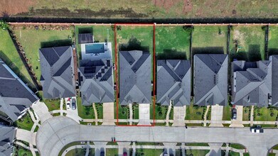 Building Photo - 10515 Harvest Oak Ct