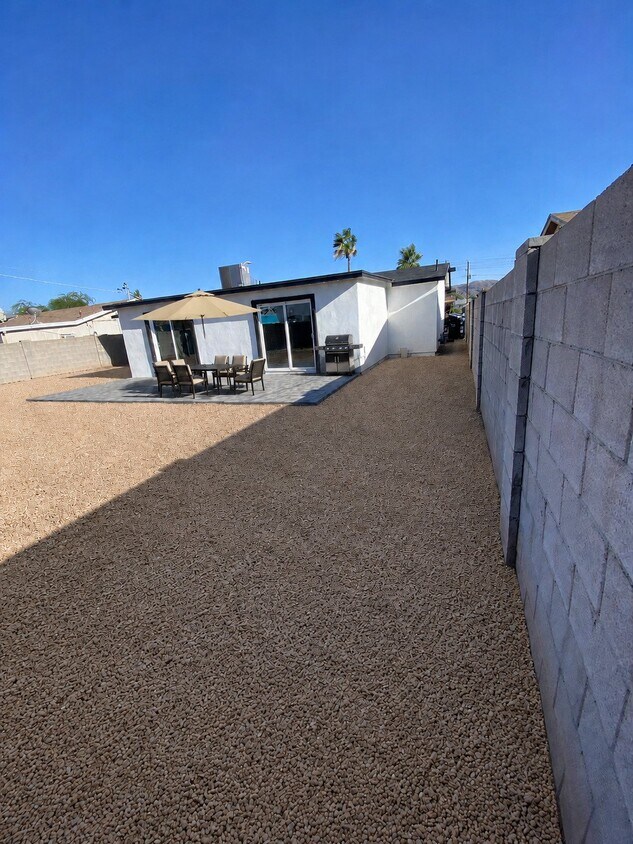 Foto del edificio - 2240 E Atlanta Ave