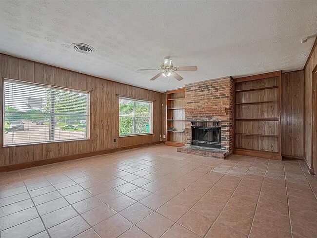 Building Photo - 3619 Kilkenny Dr