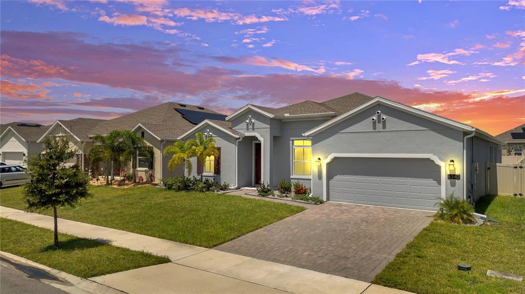 Foto principal - 6343 Lakepine St