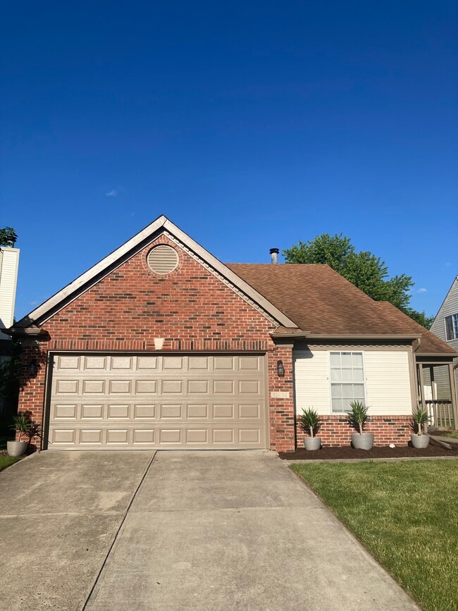 Foto del edificio - 10792 Bay Ln