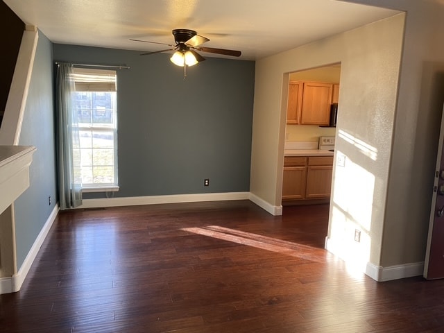 Foto del edificio - 5127 Stillwater Creek Dr