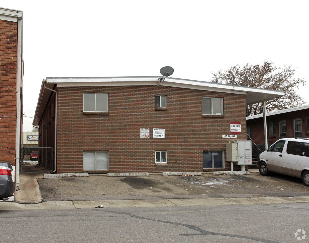 Building Photo - 42 W Ida Ave