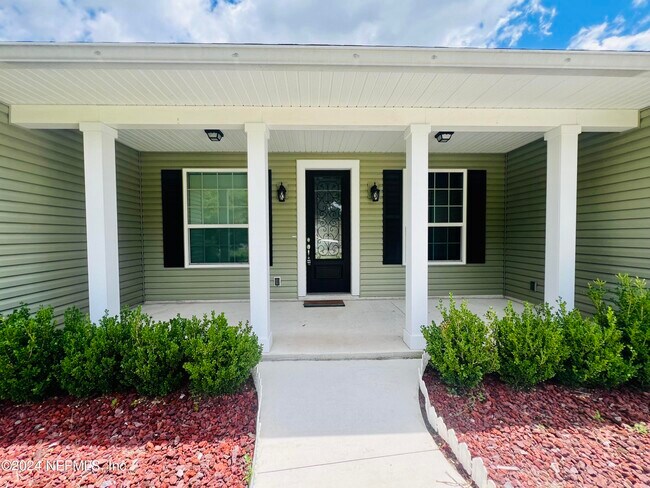 Building Photo - 133 Homer St