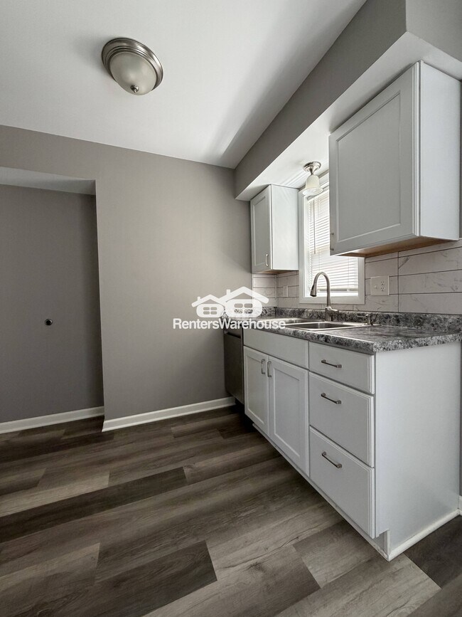 Foto del edificio - 723 Tyler St NE